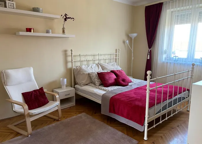 Downtown Hideaway Apartman